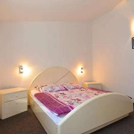 Bernarda 1773 Banjole