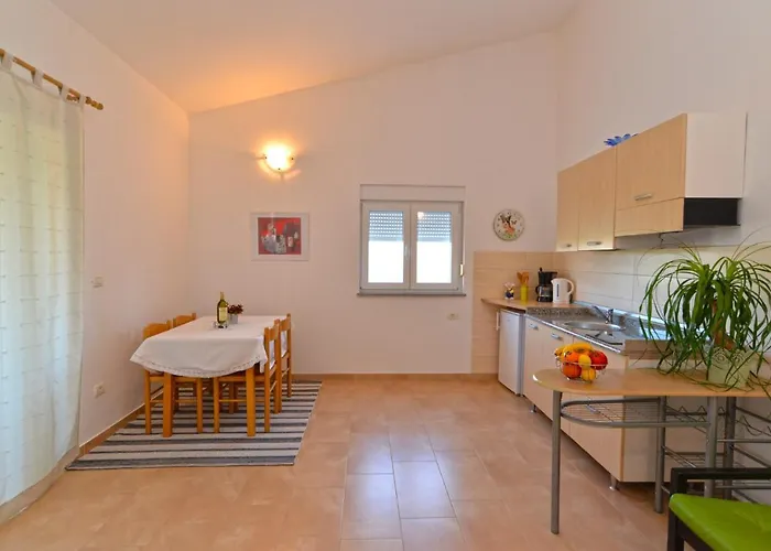 Apartman Bernarda 1773